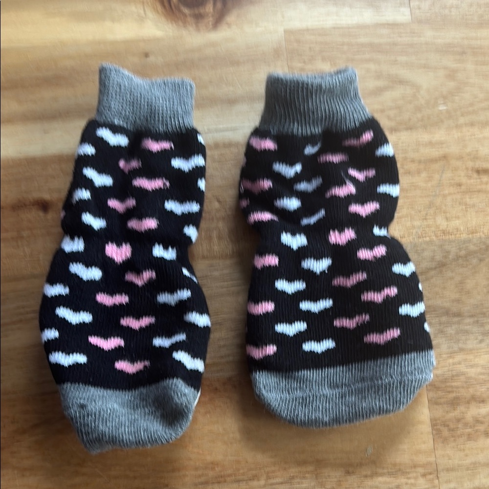 Heart Patterned non-slip Dog Socks